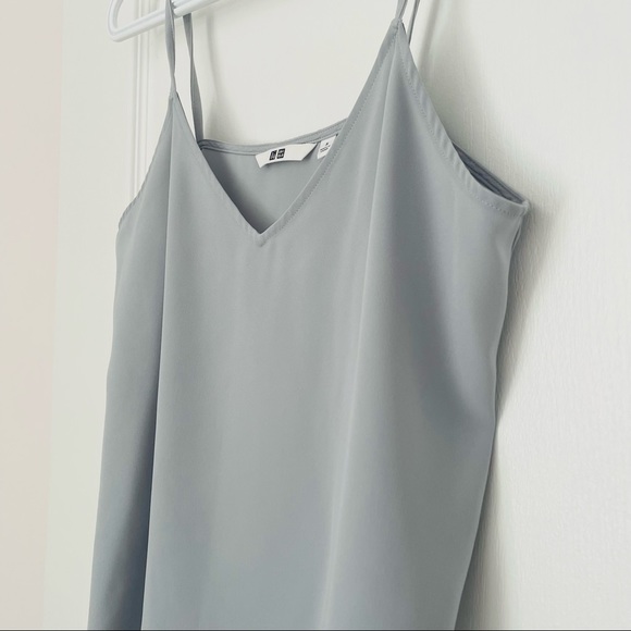 Uniqlo camisole tank top Size S - Picture 2 of 3